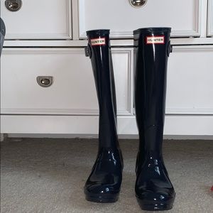 NEVER WORN HUNTER BOOTS